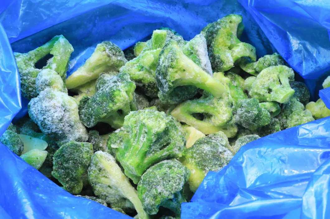 Sinocharm Grade a Export High Quality IQF 3-5 Cm Frozen Broccoli