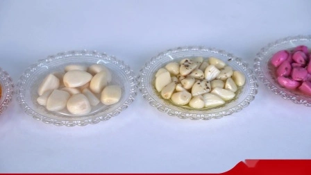 Nuovo raccolto di spicchi d'aglio sott'aceto in salamoia tramite imballaggio a tamburo per ripieni di olive